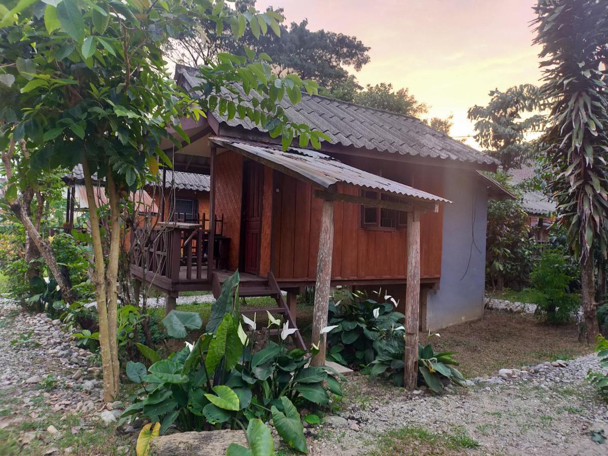 Pasanchai Bungalow Vang Vieng Exterior photo